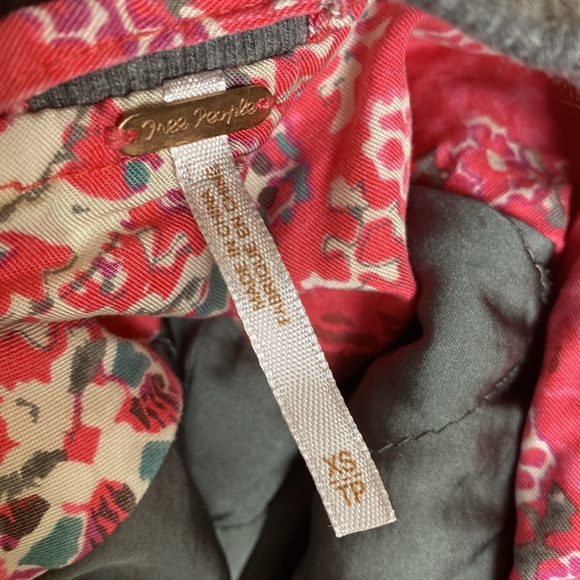 Free People Boho Woman’s XS Daytrip Pink Shabby Chic Bomber Jacket - Picture 6 of 8